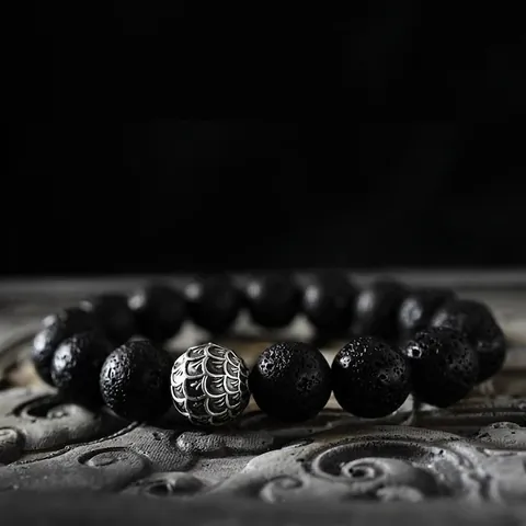 Bracciale Vintage in Perline di Pietra Lavica Naturale Con Perla in Metallo a Squame Minimalista Unisex Gioielli da Polso Retro