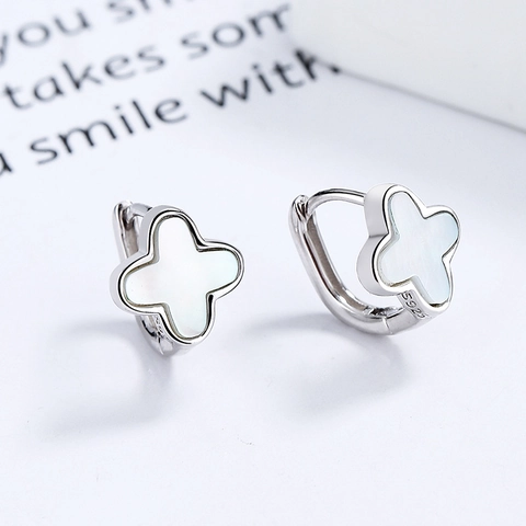 Pendientes de Plata de Ley 925 con Trébol de Cuatro Hojas y Nácar Pequeños Aros Joyería Elegante Minimalista para Mujer Regalo