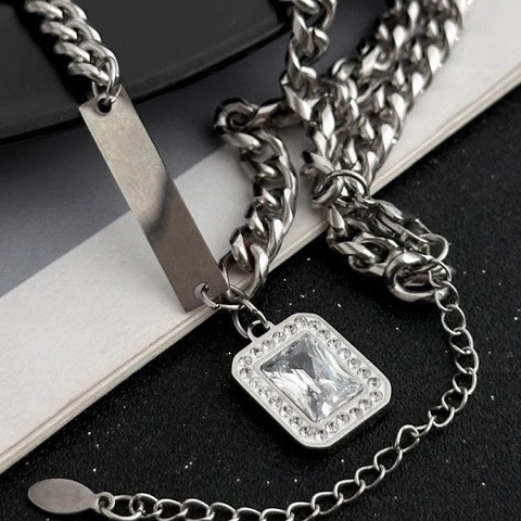 Collana in Acciaio al Titanio con Strass Minimalista per Uomo Donna Ciondolo Rettangolare Geometrico Catena Maglia Cubana