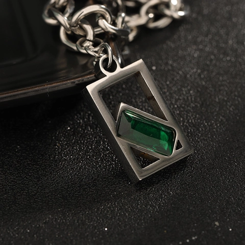 Collier Double Couche en Acier au Titane Strass Vert Émeraude Pendentif Carré Minimaliste Bijoux Hip Hop Homme Femme