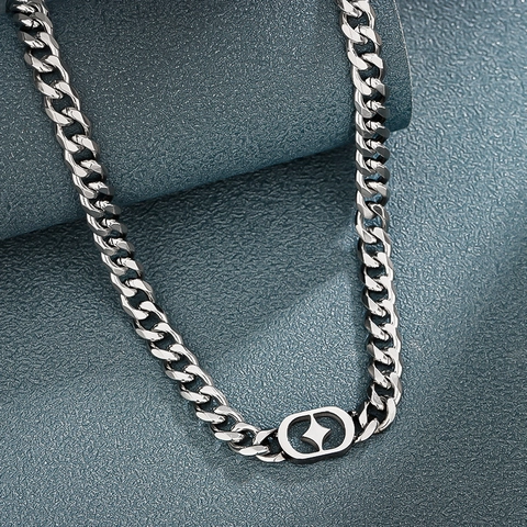 Collar de Cadena de Eslabones Cubanos de Acero de Titanio con Estrella Brillante para Hombre Mujer Colgante de Acero Inoxidable