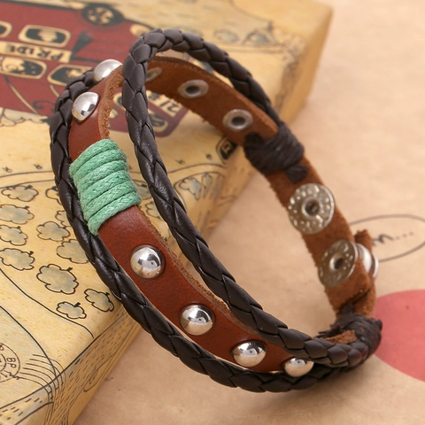 Bracciale Vintage Punk Multistrato in Cuoio di Vacca per Uomo Donna Rivetti in Lega Intrecciato Gioielli Fatti a Mano Regalo