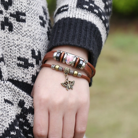 Handgemachtes Mehrlagiges Echtleder Armband Vintage Ethnisch Keramik Blumenperle Schmetterling Anhänger Schmuck Für Herren Damen