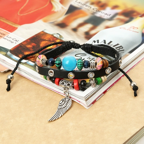 Vintage Bohemian Mehrschichtiges Rindsleder Perlenarmband Legierung Flügel Feder Anhänger Verstellbarer Handgefertigter Schmuck