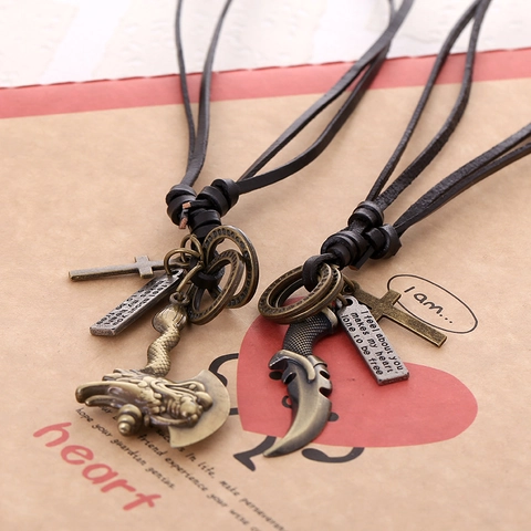 Collana con Pendente ad Ascia e Pugnale del Drago in Lega Retro con Corda in Pelle Regolabile Gioielli Punk Gotici Unisex