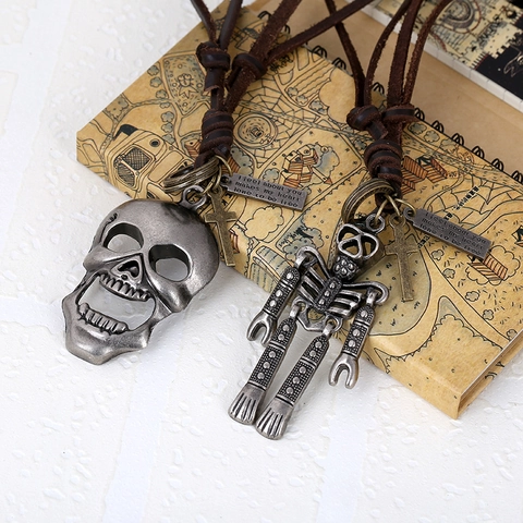 Collana con Pendente a Teschio Punk Vintage per Uomo in Lega Antica Gothisch Scheletro Robot Lungo Cordino in Cuoio Catena per Maglione Gioielli