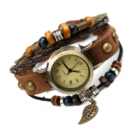 Montre à Enroulement en Cuir de Vache Vintage Avec Boîtier en Alliage de Titane Rétro Punk Bracelet Tressé Montre à Quartz Avec Pendentif Feuille Chiffres Romains Cadeau