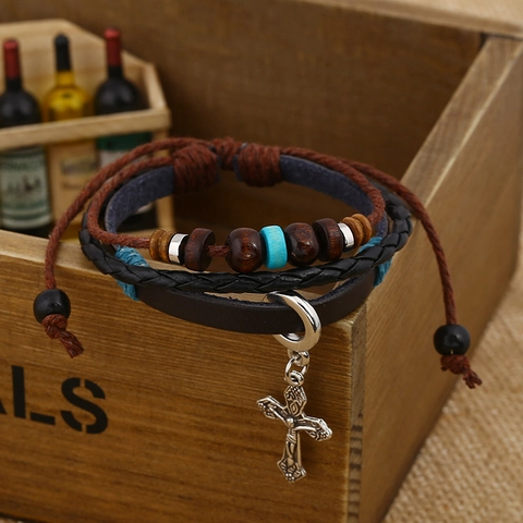 Vintage Multi-layer Rundlederen Armband Voor Heren Dames Kruis Hanger Verstelbare Gevlochten Touw Houten Kralen Punk Sieraden