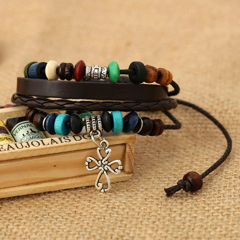 Bracciale Multistrato in Pelle di Vacchetta da Uomo Perline di Legno Intrecciate Ciondolo Croce Farfalla Etnico Regolabile