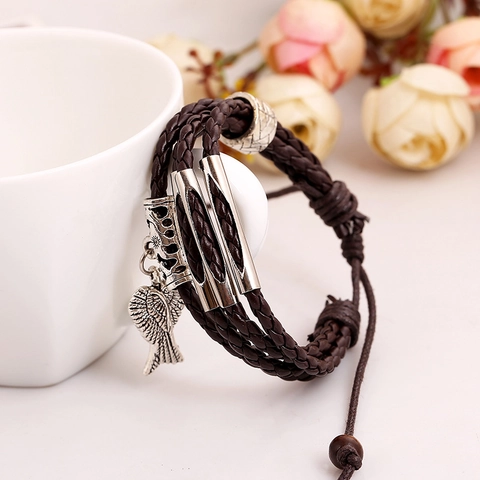 Vintage Meerlaags Gevlochten Leren Armband Voor Dames Heren Engelenvleugel Hanger Verstelbaar Trekkoord Punk Sieraden