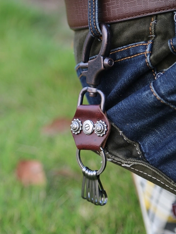 Punk Vintage Top-Grain Rindsleder Legierung Schlüsselanhänger Für Herren Handgefertigt Nietendekoration Personalisierter Schlüsselring Auto Geschenk