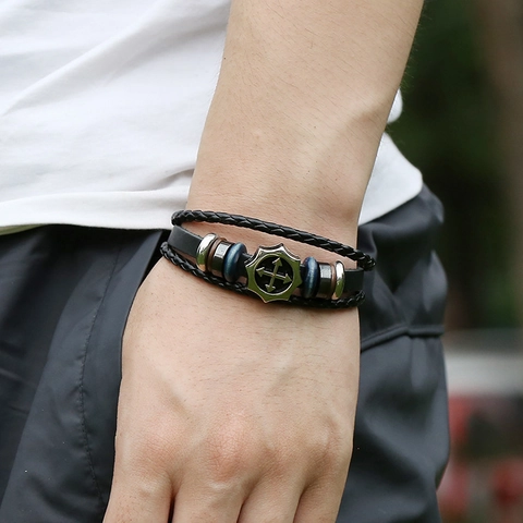 Bracelet Homme Vintage Punk Multicouche en Cuir Tissé Avec Pendentif Croix Flèche Bracelet en Alliage de Cuir Bijoux de Mode