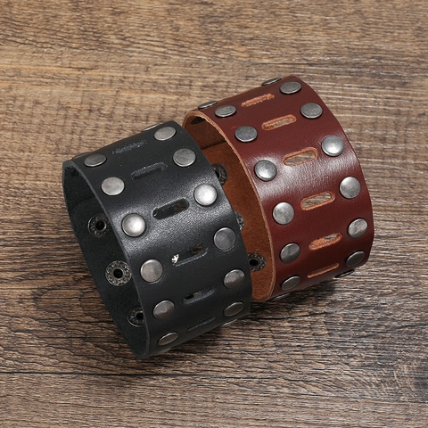 Bracciale in Pelle Bovina a Doppia Fila di Rivetti Vintage Punk da Uomo Bracciale in Vera Pelle Larga in Stile Retrò Biker Regolabile
