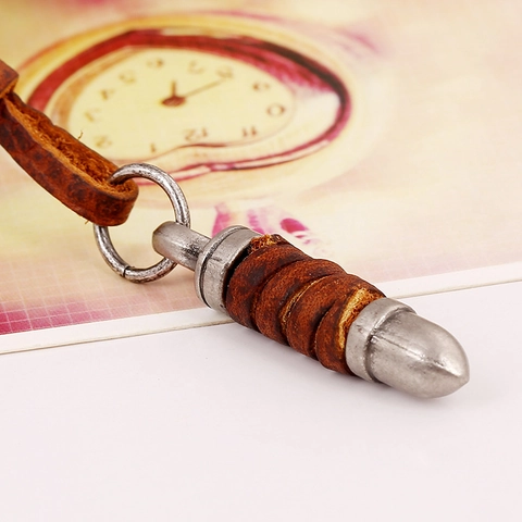 Collana con Ciondolo a Cono di Proiettile in Lega Vintage Punk Catena in Corda di Vera Pelle Gioielli Pendenti Unisex Retro