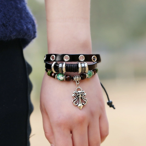 Vintage Punk Multilayer Leather Bracelet With Alloy Skull Pendant Rivet Beaded Gothic Adjustable Jewelry For Men Women
