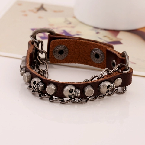 Bracciale in Pelle Retro Punk Teschio per Uomo Donna Pelle di Vacca Multistrato Catena in Lega Rivetto Rock Biker Gioielli Fatti a Mano Regalo