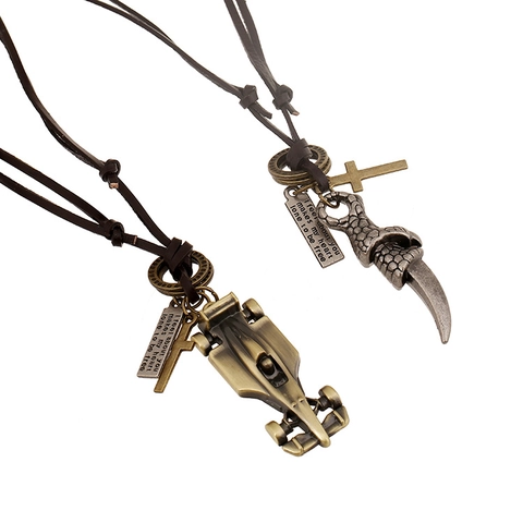 Collana con Ciondolo in Lega Vintage Punk Cordino Lungo Regolabile Design Geometrico Retro Auto da Corsa Artiglio per Uomo Donna Gioielli di Moda