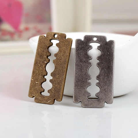Vintage Alloy Razor Blade Shaped Pendants For DIY Jewelry Making Necklace Bracelet Punk Industrial Style Antique Metal Charms