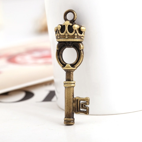 Vintage Alloy Crown Key Pendants Retro Bronze Ancient Silver Charms For DIY Jewelry Necklace Bracelet Making Handicraft Accessories