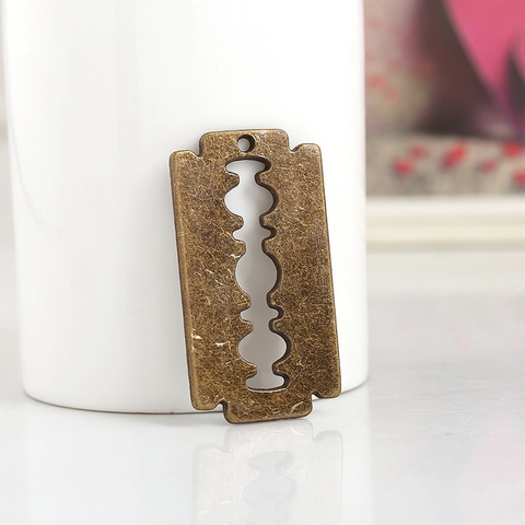 Vintage Alloy Razor Blade Shaped Pendants For DIY Jewelry Making Necklace Bracelet Punk Industrial Style Antique Metal Charms