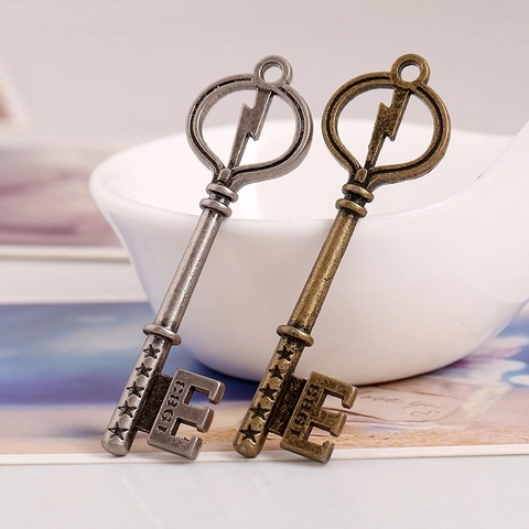 Vintage Alloy Key Pendant Lightning Bolt Star 1983 Engraved Retro Style Jewelry Making Accessory For DIY Necklace Pendant