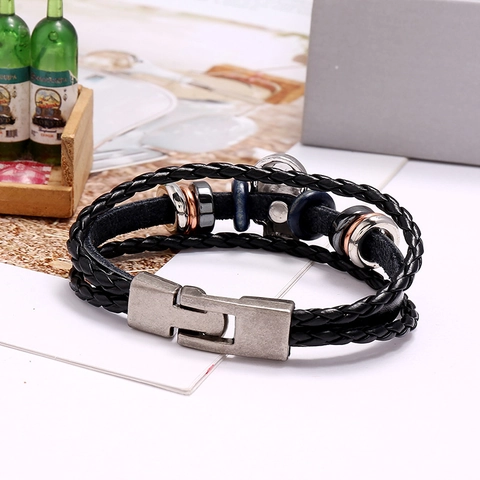 Vintage Herren Mehrlagiges Rindsleder Armband Legierung Totenkopf Anhänger Holzperlen Handgefertigt Punk Rock Schmuck
