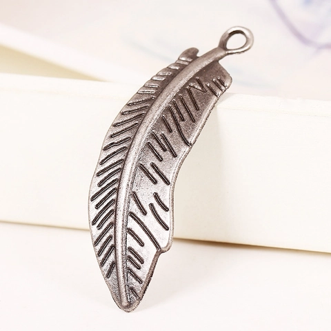 Vintage Alloy Feather Pendants For DIY Jewelry Making Antique Silver Bronze Metal Feather Charms Accessories For Necklace