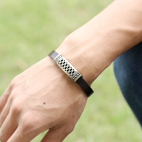 Bracciale in Pelle di Vacchetta Vintage Punk per Uomo Lega di Rame Antico Motivo Geometrico Chiusura Magnetica Gioielli Regalo