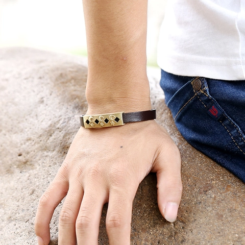 Bracciale in Pelle di Vacchetta Vintage Stella Luna per Uomo Donna Ciondolo in Metallo Lega Cavo Punk Gioielli Retro Polsino Regolabile