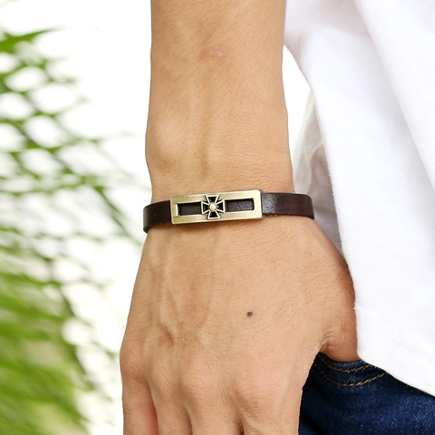 Pulsera de Cuero Retro Punk para Hombre Mujer Cruz de Aleación de Bronce Hebilla Magnética Trenzado Joyería de Moda Hecho a Mano
