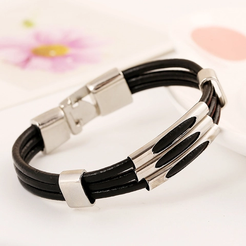 Bracciale in Vera Pelle Vintage Punk per Uomo Donna Multistrato Nero in Pelle di Vacchetta Bracciale con Ciondolo a Tubo