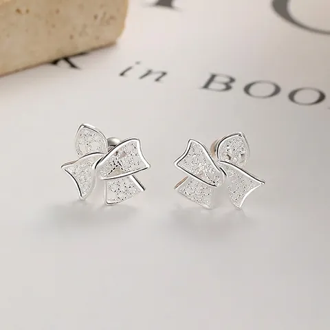 Orecchini a Bottone con Fiocco in Argento Sterling 925 Dolce Nodo a Fiocco Traforato Chiusura a Vite Gioielli Minimalisti Donna