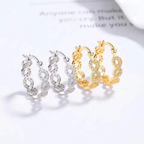 Orecchini a Cerchio Infinito in Argento Sterling 925 per Donna Gioielli di Moda con Design Geometrico e Strass Incastonati