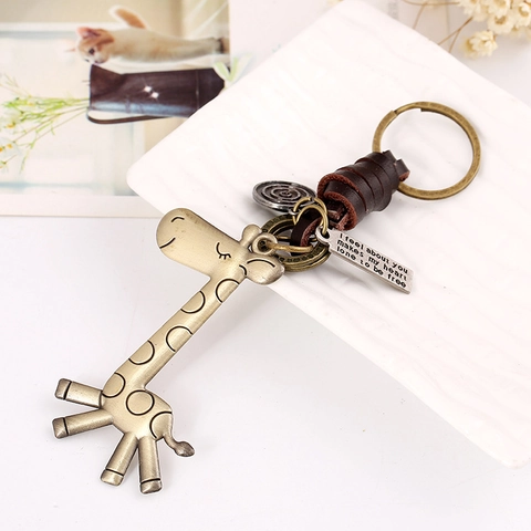 Vintage Cowhide Giraffe Keychain Bronze Metal Animal Pendant Handwoven Leather Rope Keyring For Men Women Creative Gift