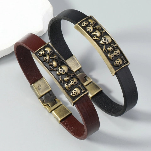 Bracciale Vintage Punk in Vera Pelle e Lega con Teschio per Uomo Donna Stile Gothic Rock Retro in Pelle Bovina Regolabile Gioielli a Mano