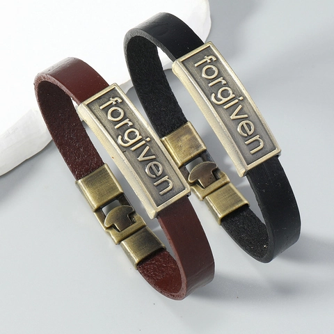 Vintage Cowhide Leather Bracelet Forgiven Engraved Alloy Plate Punk Style Adjustable Cuff Bangle Retro Fashion Jewelry Gift