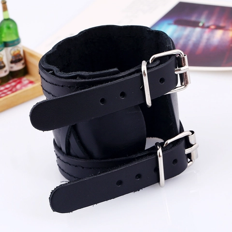 Bracciale Largo in Pelle Retro Punk da Uomo Doppia Fibbia Regolabile Bracciale a Polsino Vintage Rock Biker Accessori Gioielli