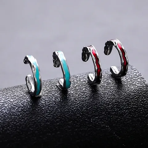 Polsino per Orecchio in Acciaio al Titanio Minimalista con Texture Lava Irregolare Placcato Argento Smalto Senza Buco Donna Uomo