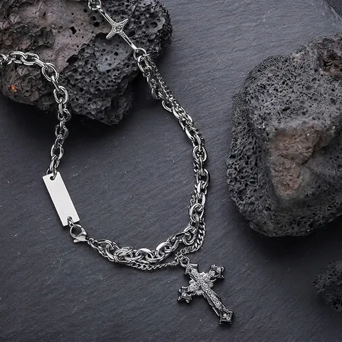 Collana da Uomo in Acciaio al Titanio a Strati con Ciondolo a Croce Placcato Argento Strass Hip-hop Street Style Gioielli Uomo Regalo