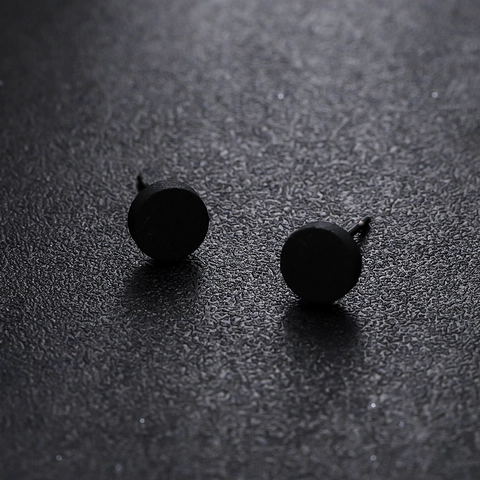 Minimalisti Orecchini a Lobo Tondi Nero Opaco da Uomo Placcati Argento Gioielli Piercing Cerchio Geometrico Moderni Eleganti Accessorio Cool