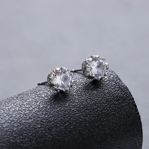 Retro Light Luxury Round Rhinestone Stud Earrings Silver Plated Crown Setting Geometric Fashion Jewelry For Men And Women