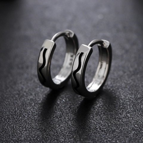 Pendientes de Aro Huggie Plateados con Patrón de Ondas para Hombre Minimalistas Pendientes Geométricos de Nicho con Líneas de Ondas