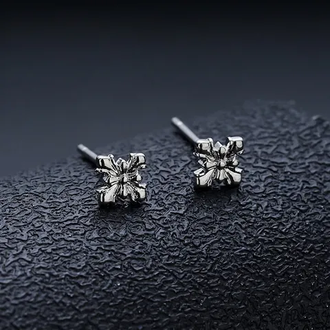 Retro Gothic Cross Flower Stud Earrings For Men Women Silver Plated Stainless Steel Fashion Jewelry Accessories One Pair