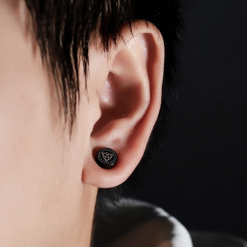 Vintage Black Stainless Steel Magnetic Stud Earrings Non Pierced Celtic Knot Rune Pattern Punk Clip On Earrings Unisex Jewelry
