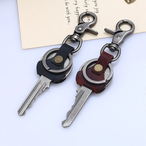 Vintage Echtleder Schlüsselanhänger Für Herren Industrieller Legierungsverschluss Retro Handgefertigtes Auto Schlüsselring Zubehör Geschenk