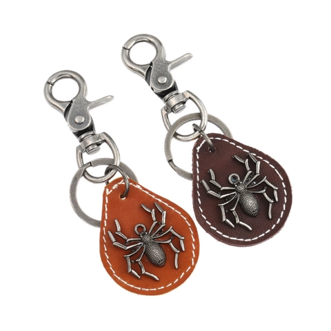 Vintage Cowhide Leather Spider Keychain For Men Punk Style Metal Spider Charm Key Ring Retro Handmade Bag Pendant Gift