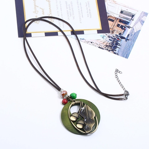 Vintage Forest Style Long Sweater Chain Necklace Alloy Leaf Acorn Pendant With Green Wood Circle Beaded Wax Cord Women Jewelry