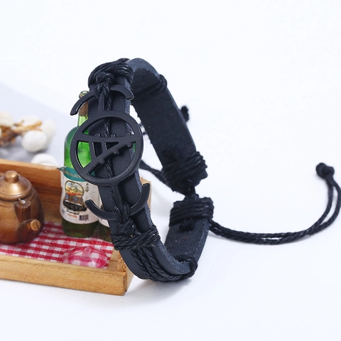 Vintage Geflochtenes Lederarmband Für Damen Herren Legierungs-Anhänger Mehrlagig Punk Stil Lässiger Täglicher Modeschmuck Geschenk
