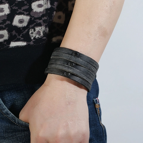 Vintage Punk Men Cowhide Leather Bracelet Wide Multilayer Cuff Bracelet With Metal Rivets Distressed Finish Jewelry