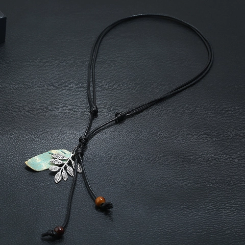 Collana Con Ciondolo a Foglia in Lega Boema Vintage Catena per Maglioni in Cordino Cerato Lungo Regolabile Gioielli da Donna